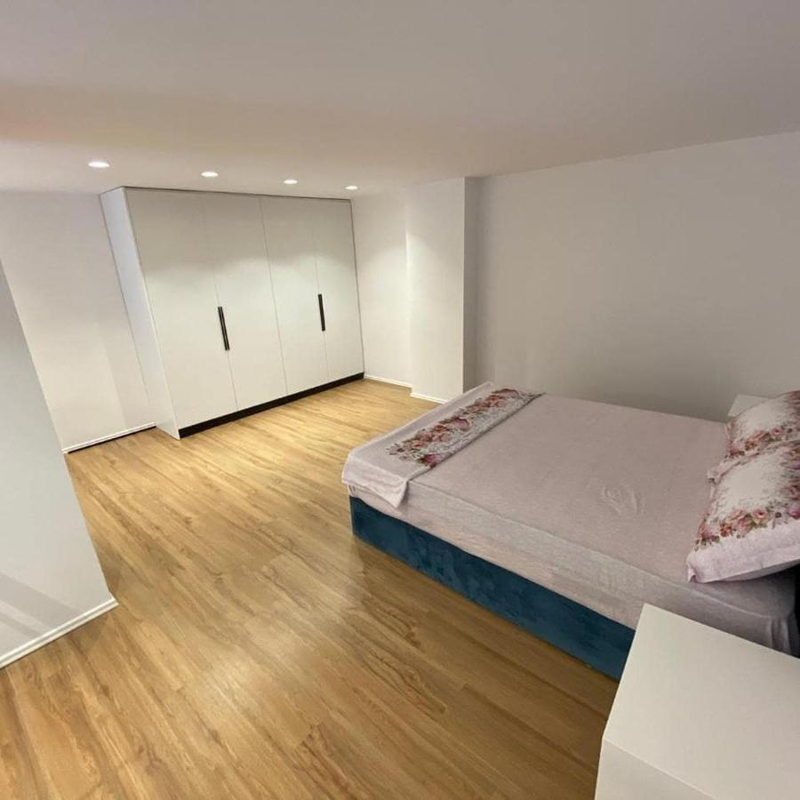 Apartament Me Qera Dublex Lungomare Влёра Экстерьер фото