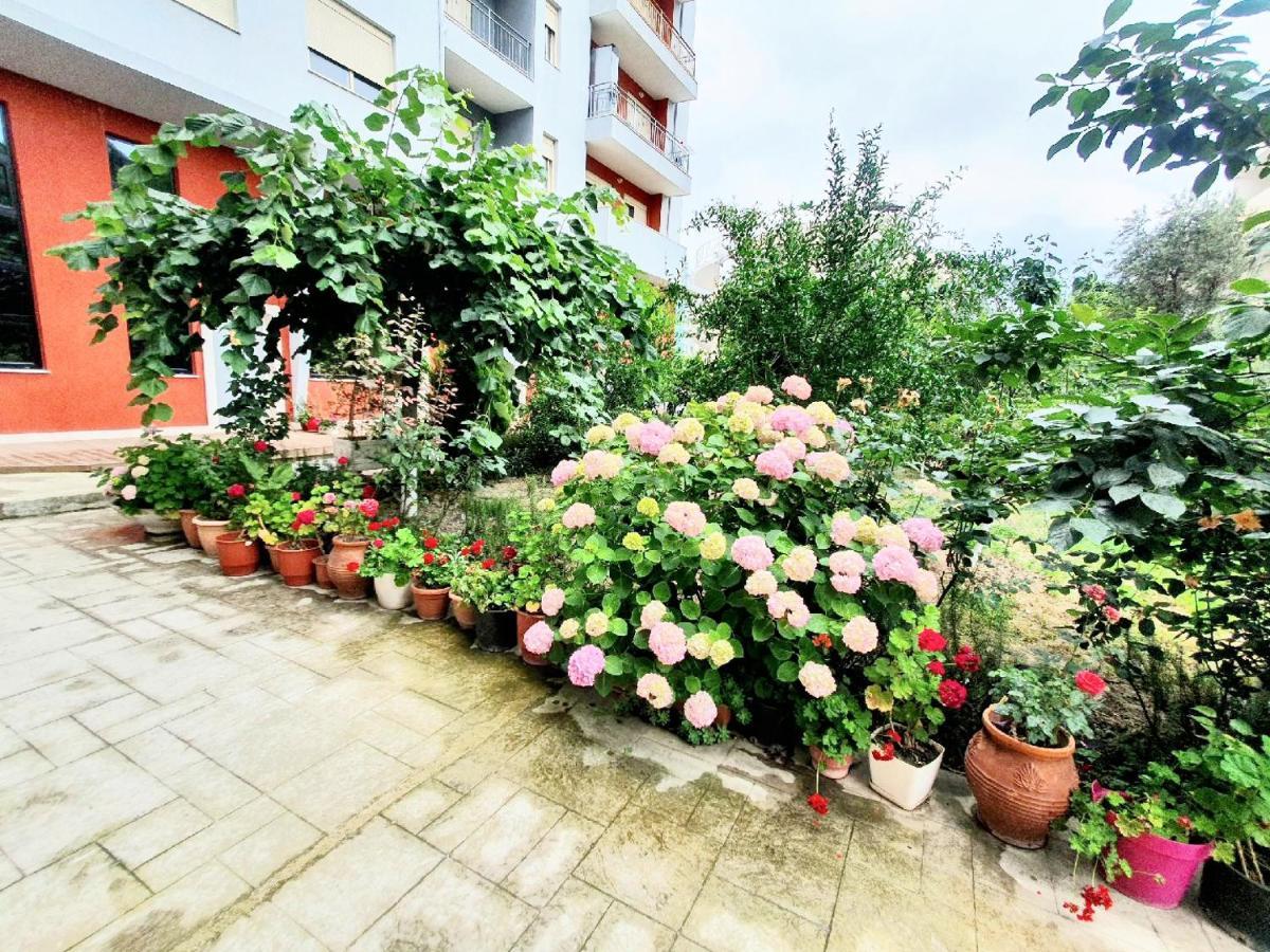 Apartament Me Qera Dublex Lungomare Влёра Экстерьер фото